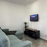 The Strip Oura Apartment